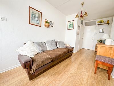 ALTERNATE VIEW OF LOUNGE/DINER
